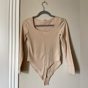 MANGOPOP (Amazon Brand) Nude Color Bodysuit.